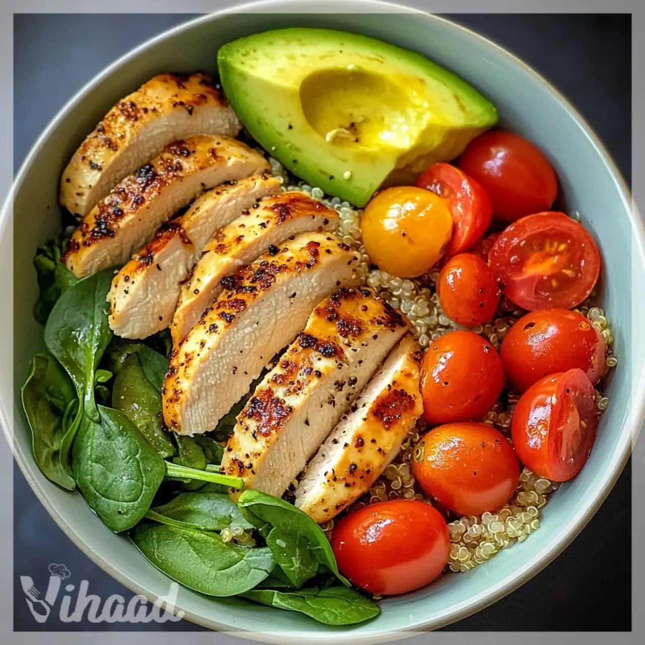 Tazón de Pollo para el Almuerzo ¡Descubre su magia!